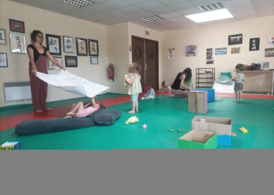 Les ateliers au RPE… Une aventure sensorielle et motrice