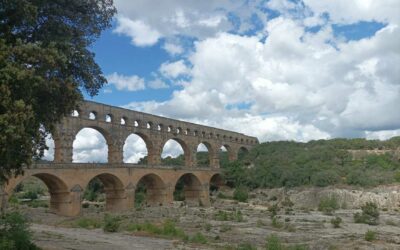 Retour sur la sortie en famille Au Pont du Gard : riche en partage et rencontre.